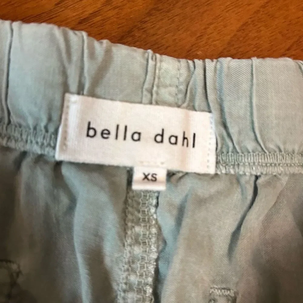 Bella Dahl Anthropologie drawstring XS sage green shorts‎